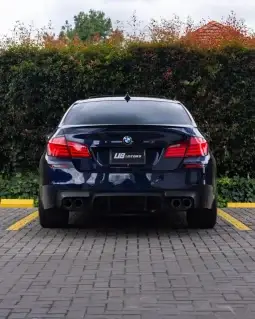 
										BMW M5 full									